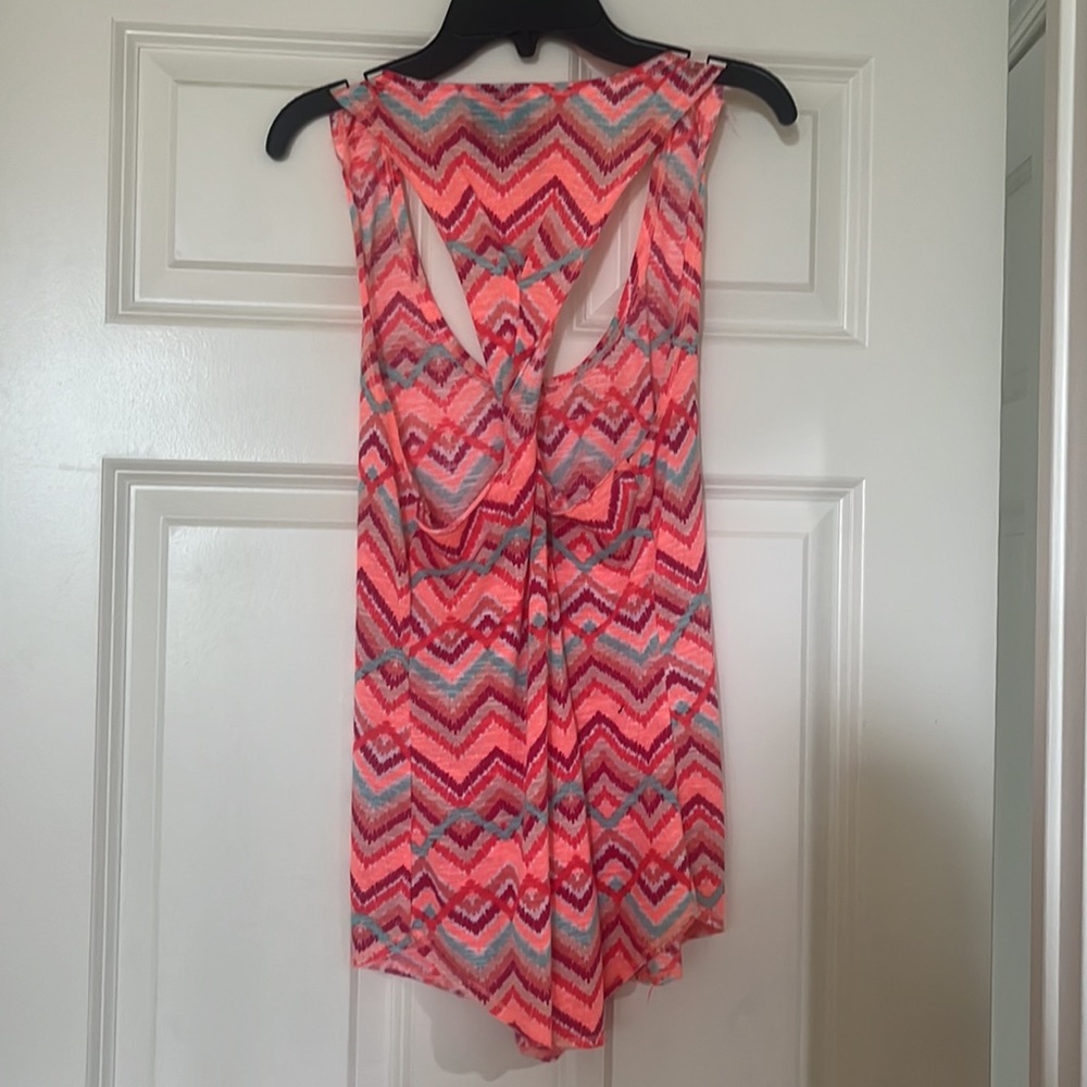 Razor Back Tank Top - Picture 3 of 3